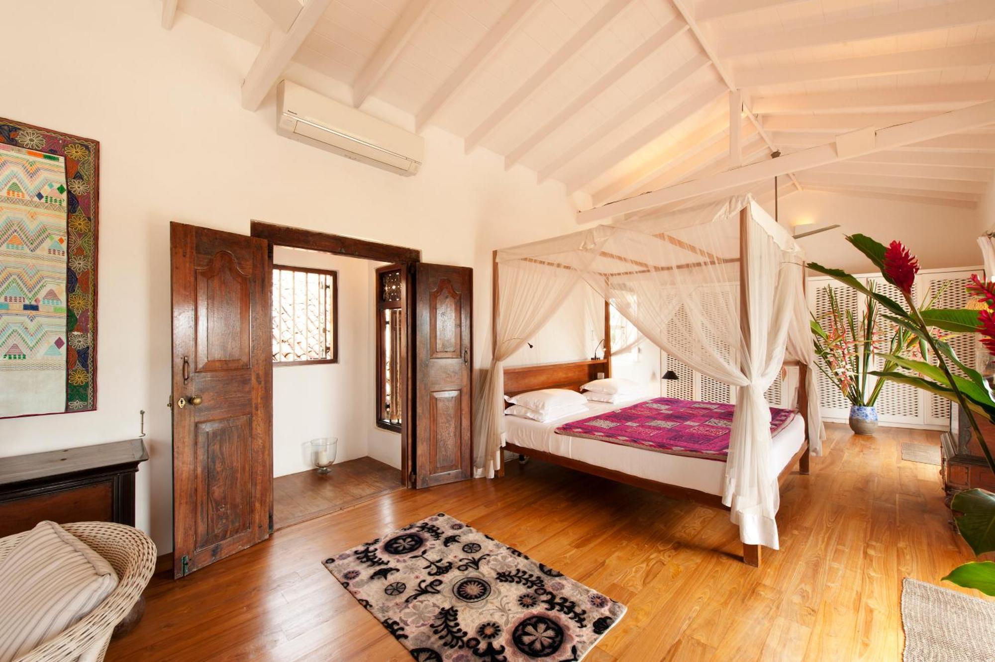 A 03 Bedroom Villa In Galle Fort With Roof Terrace & Pool Exterior foto