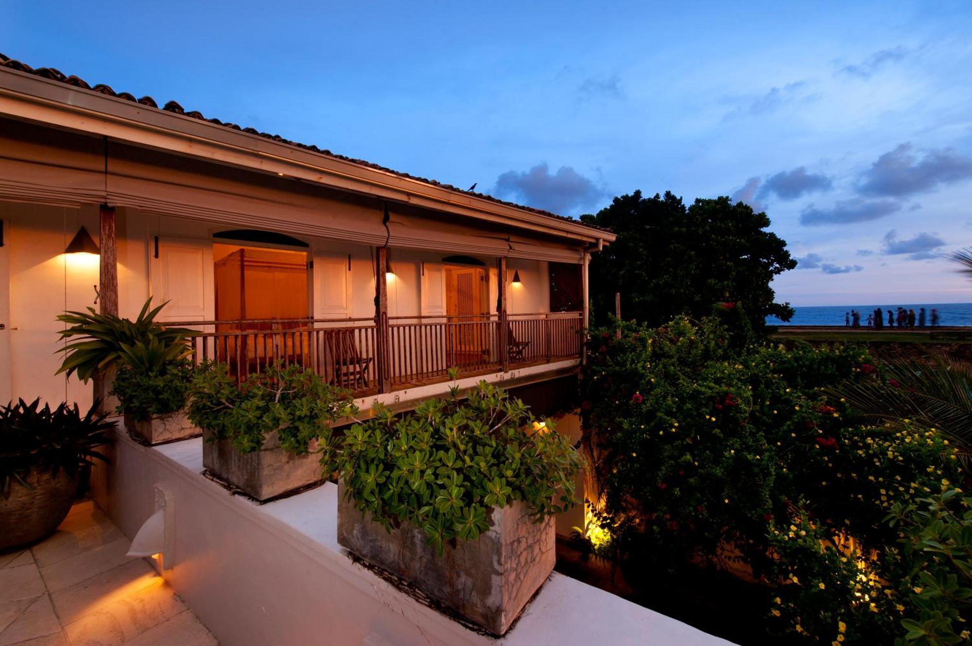 A 03 Bedroom Villa In Galle Fort With Roof Terrace & Pool Exterior foto