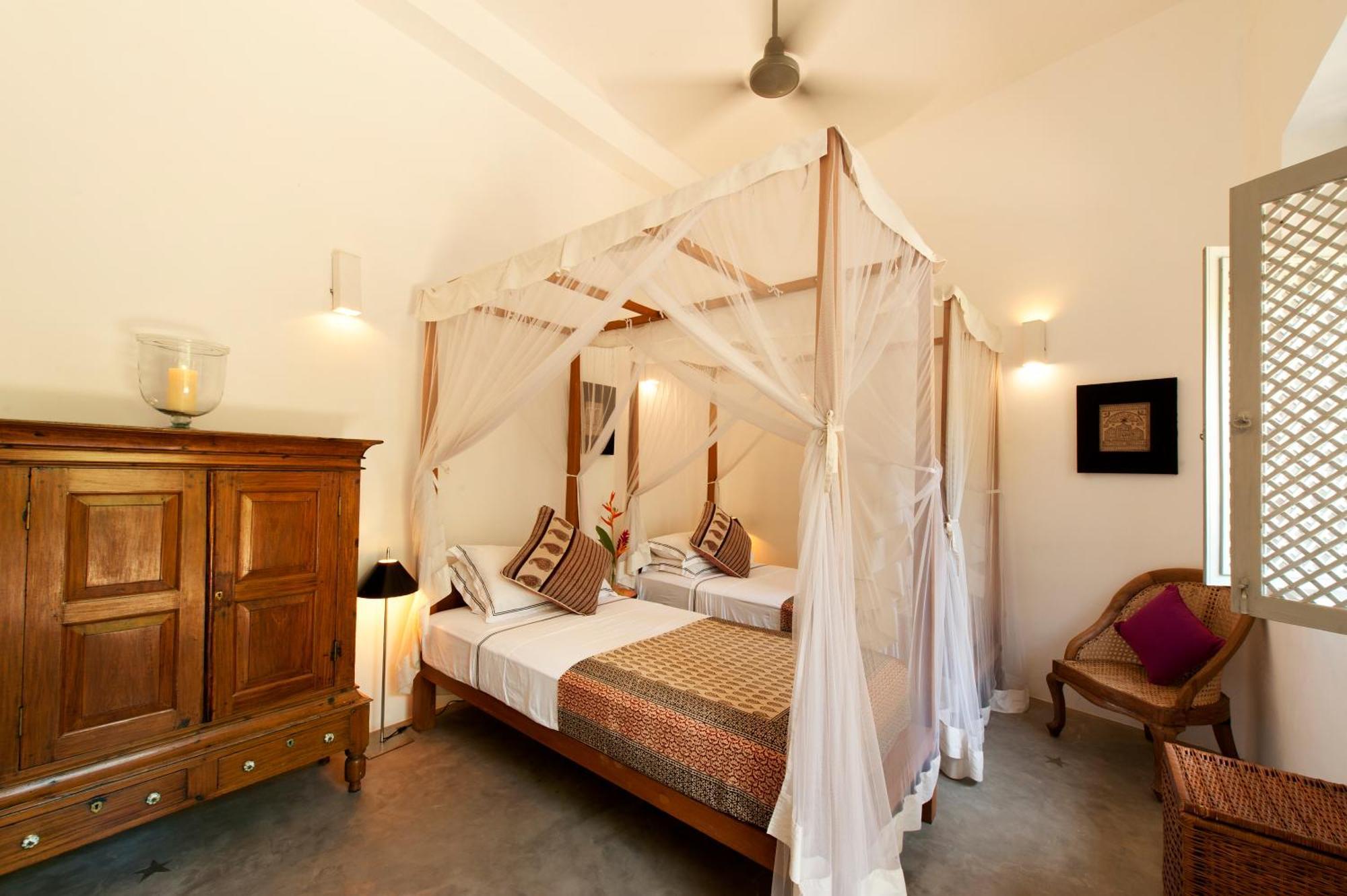 A 03 Bedroom Villa In Galle Fort With Roof Terrace & Pool Exterior foto